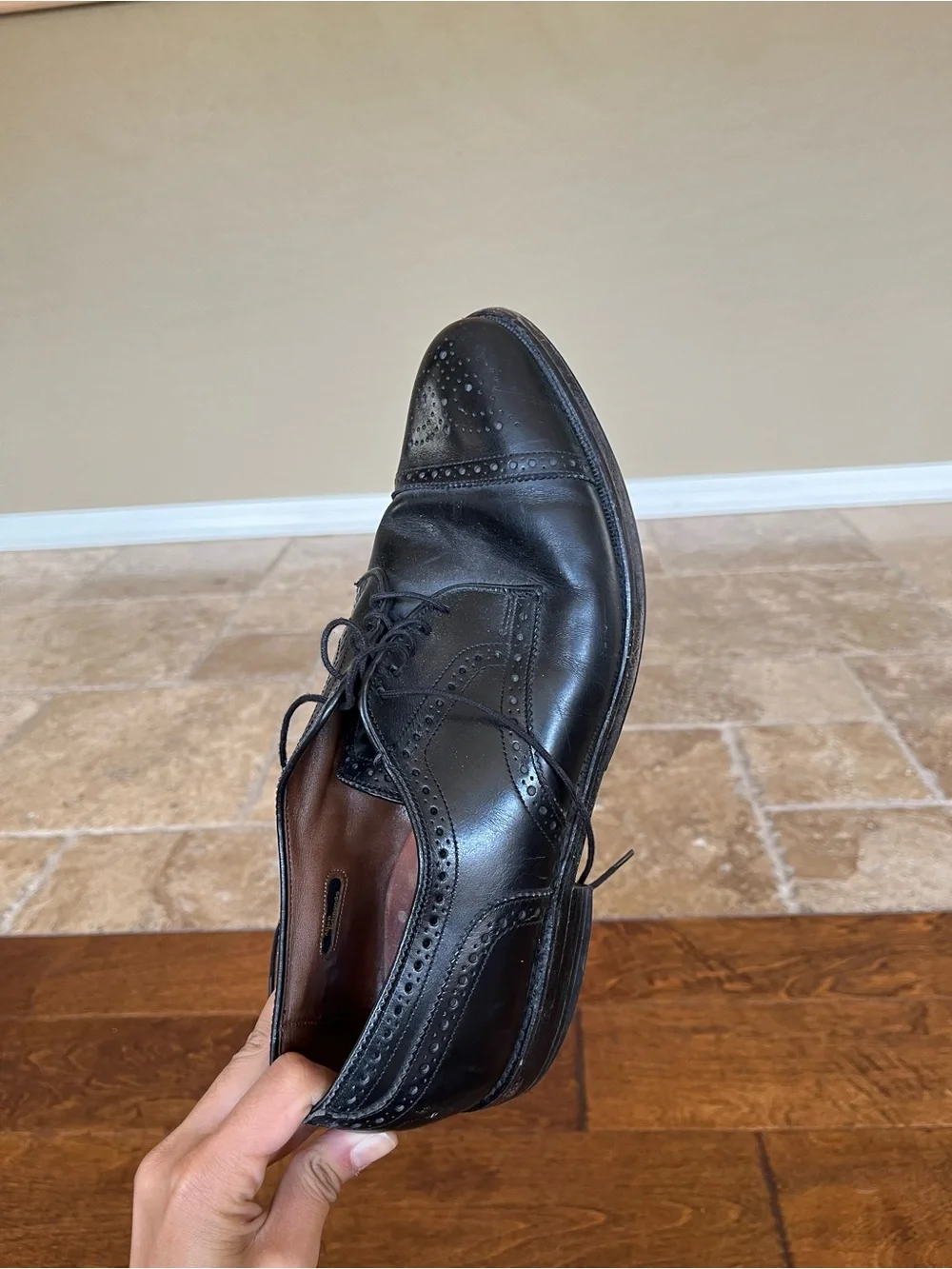 Classic Men's Black Leather Cap-Toe Oxfords